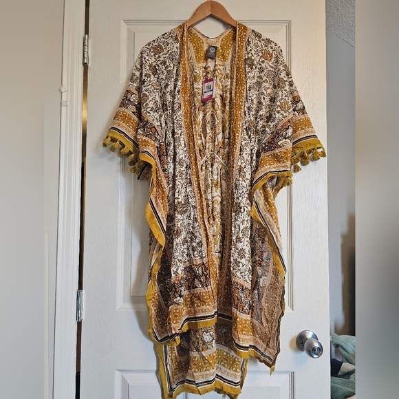 Vince Camuto Paisley Crinkle Top O/S - Picture 1 of 8